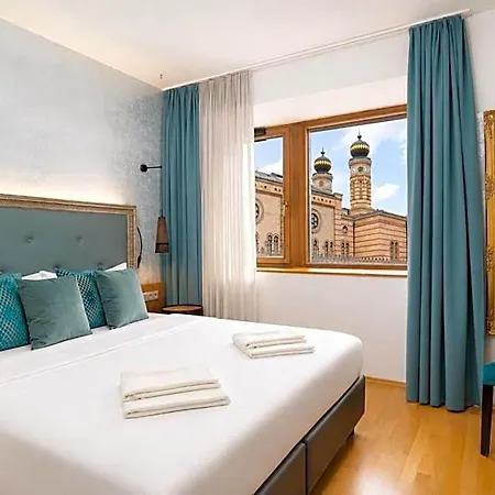 Memories Hotel