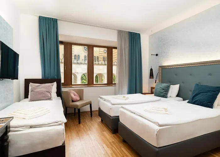 Memories Hotel 4*