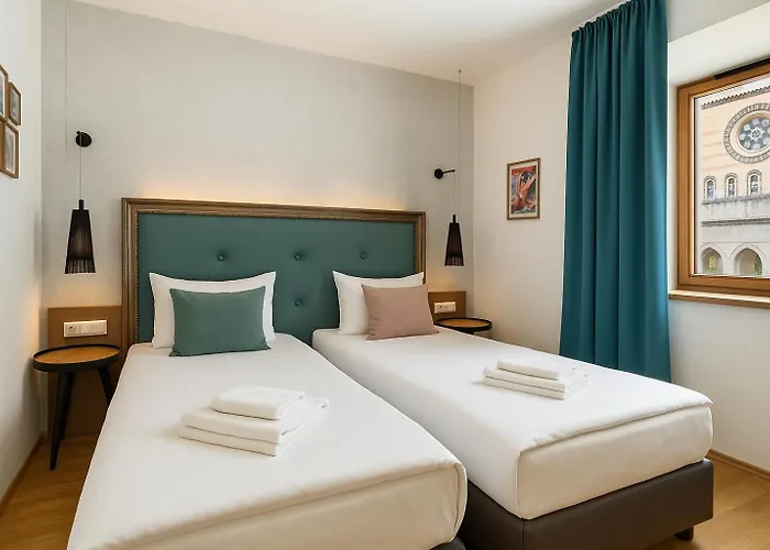 Memories Hotel 4*