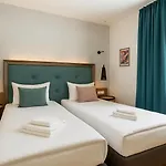Memories Hotel 4*