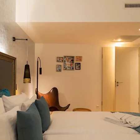 Memories Hotel
