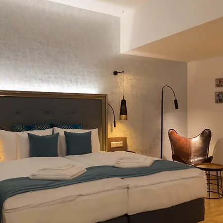 Memories Hotel 4*