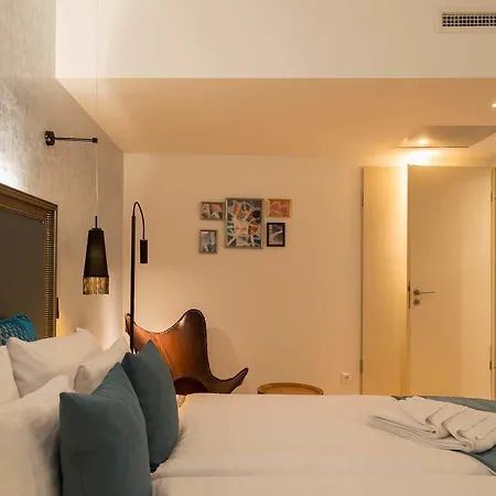 Memories Hotel 4*