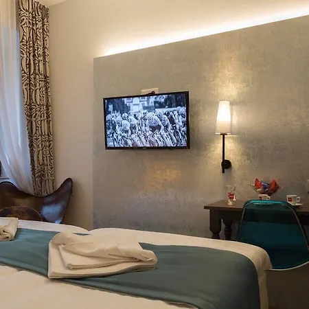 Memories Hotel 4*