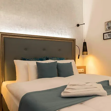 Memories Hotel